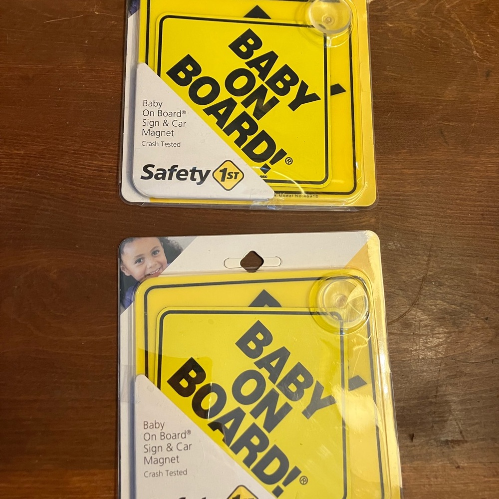 Safety 1st Baby On Board Sign and Car Magnet